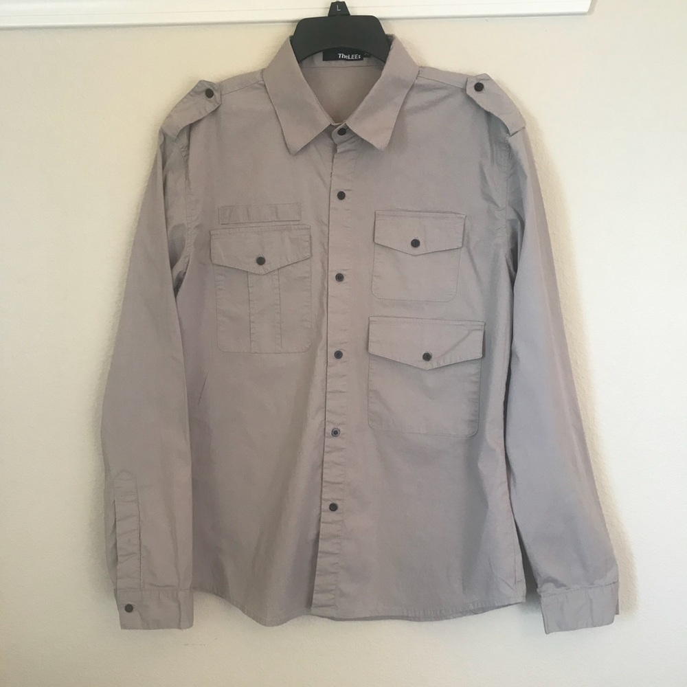 Men’s Gray Button Up